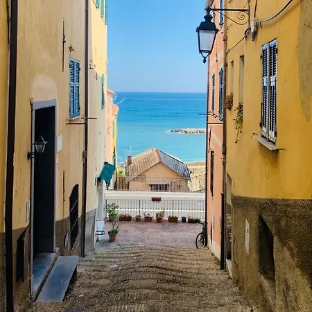 Antica Casa Virginia Apartment Cervo